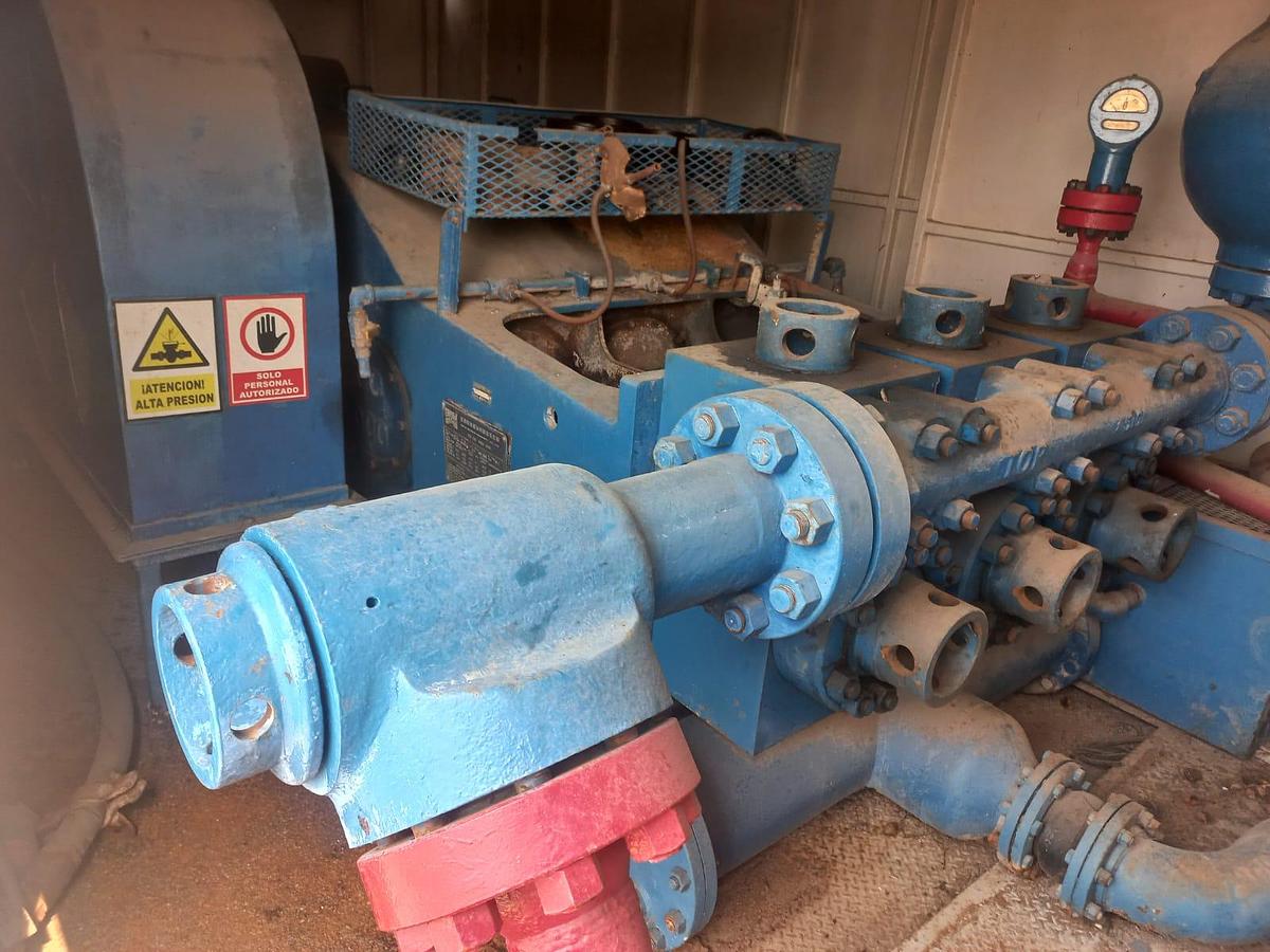 Used Skytop Brewster N-46 900 HP Drilling Rig