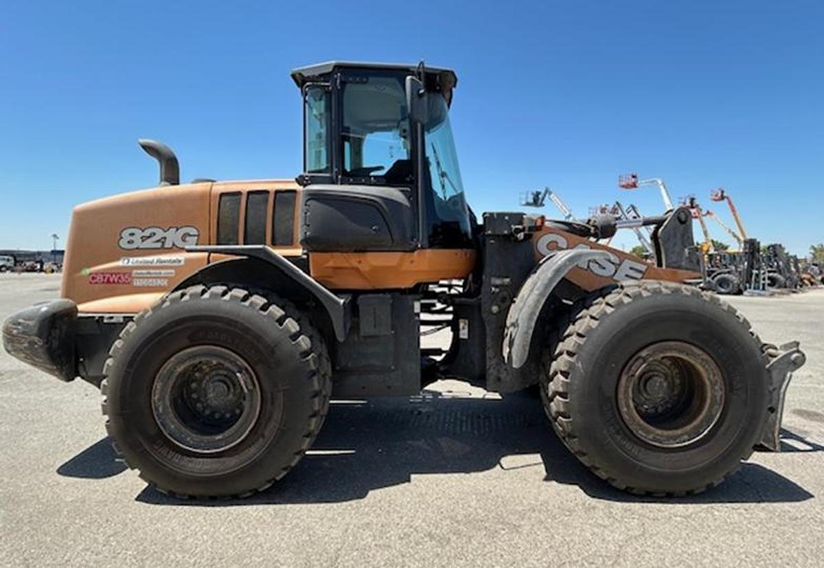 Used 2020 Case 821G wheel loader