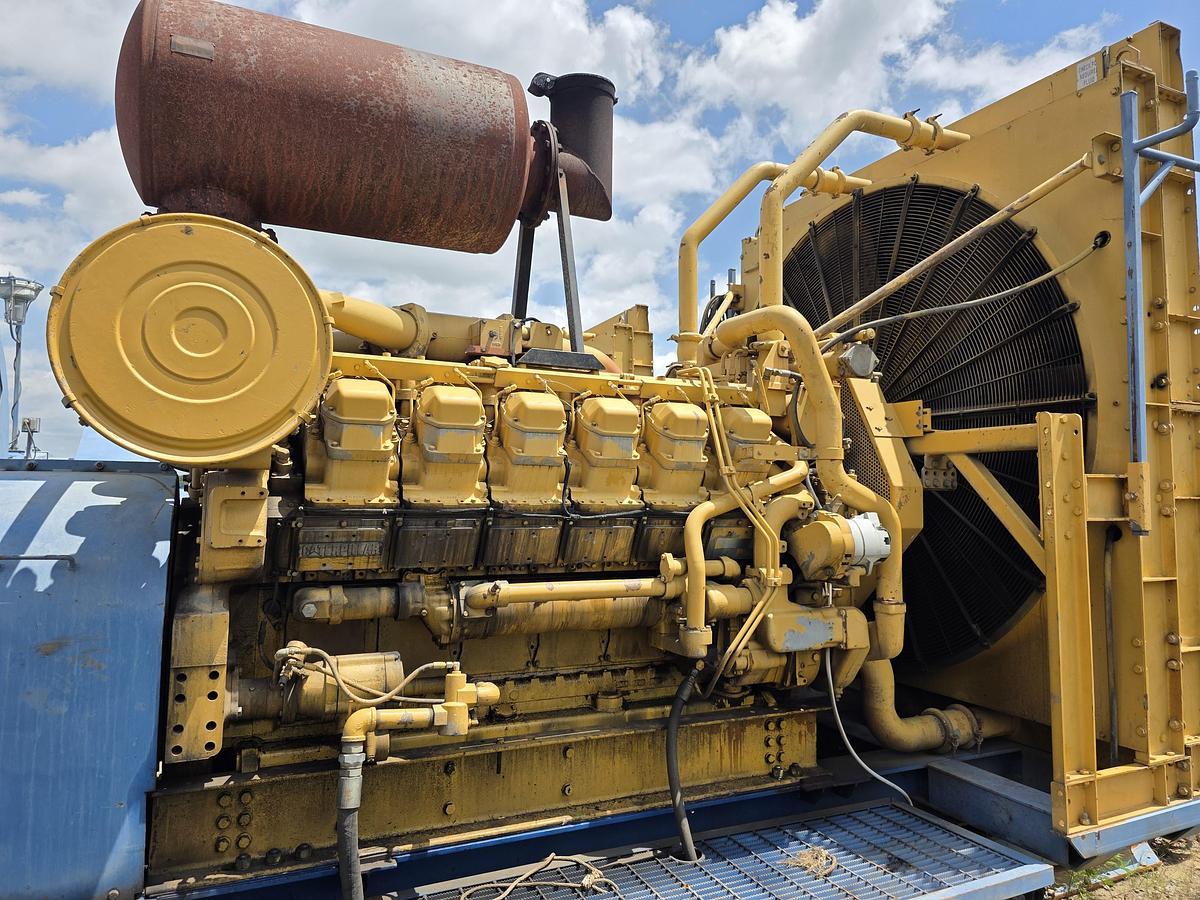 Used Skytop Brewster N-46 900 HP Drilling Rig