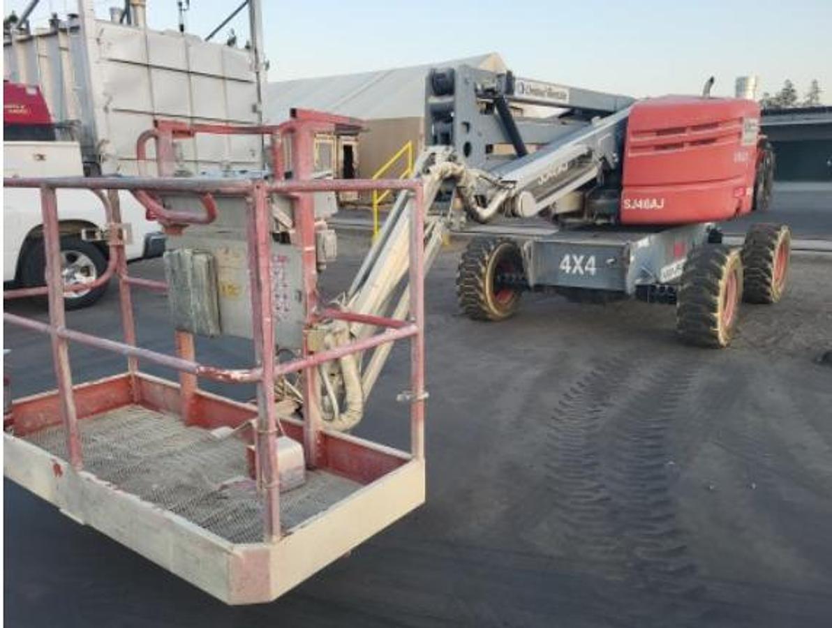 Used 2016 Skyjack SJ46AG Articulating Boom 