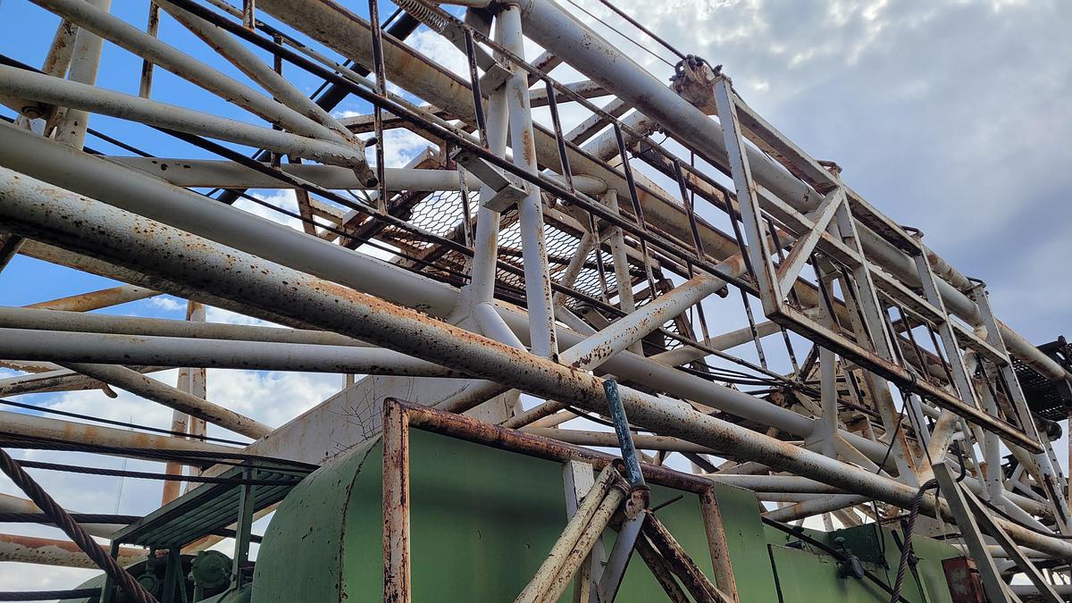 Used 1980 Franks 300 Workover Rig