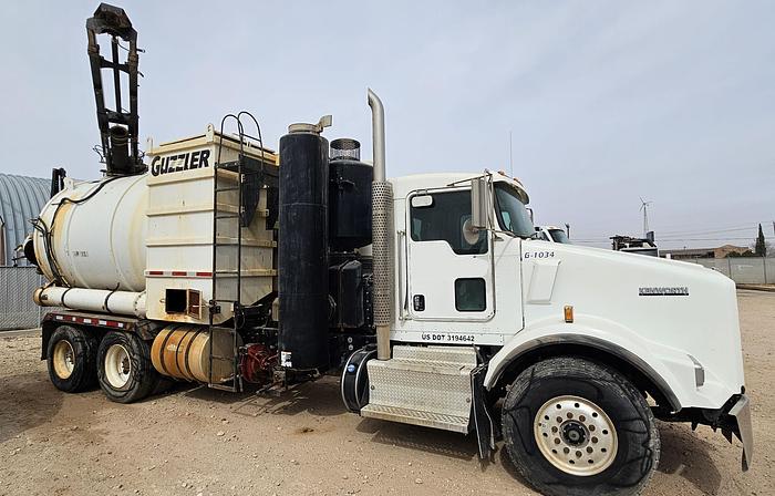 Used 2015 Guzzler Vacuum Excavator Truck