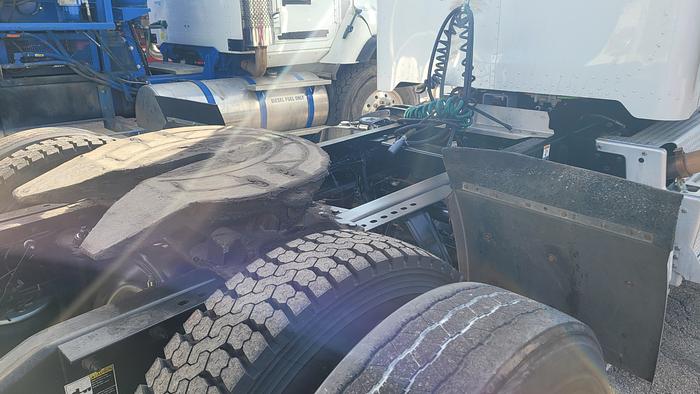 Used 2015 Peterbilt 382