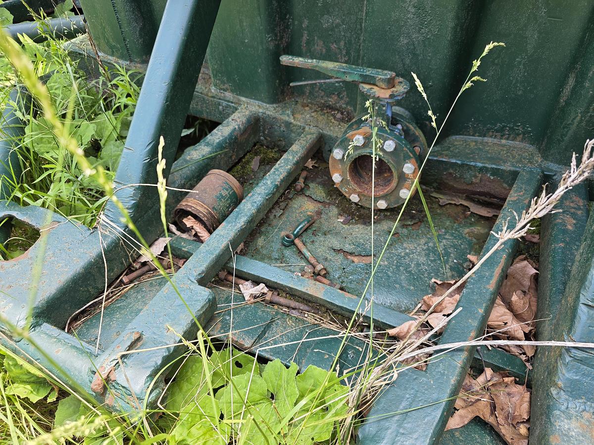 Used Valmont Frac Tank