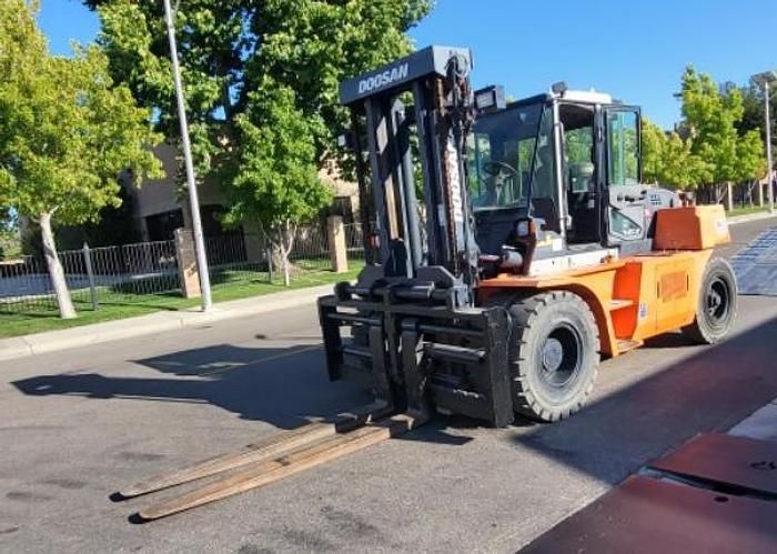 Used Doosan D160S-7 36,000 LBS forklift