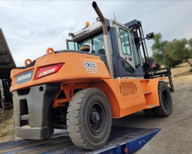 Used Doosan D160S-7 36,000 LBS forklift