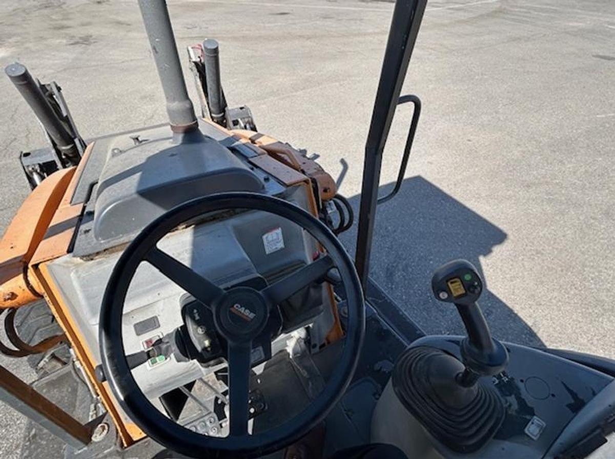 Used Case Skip Loader