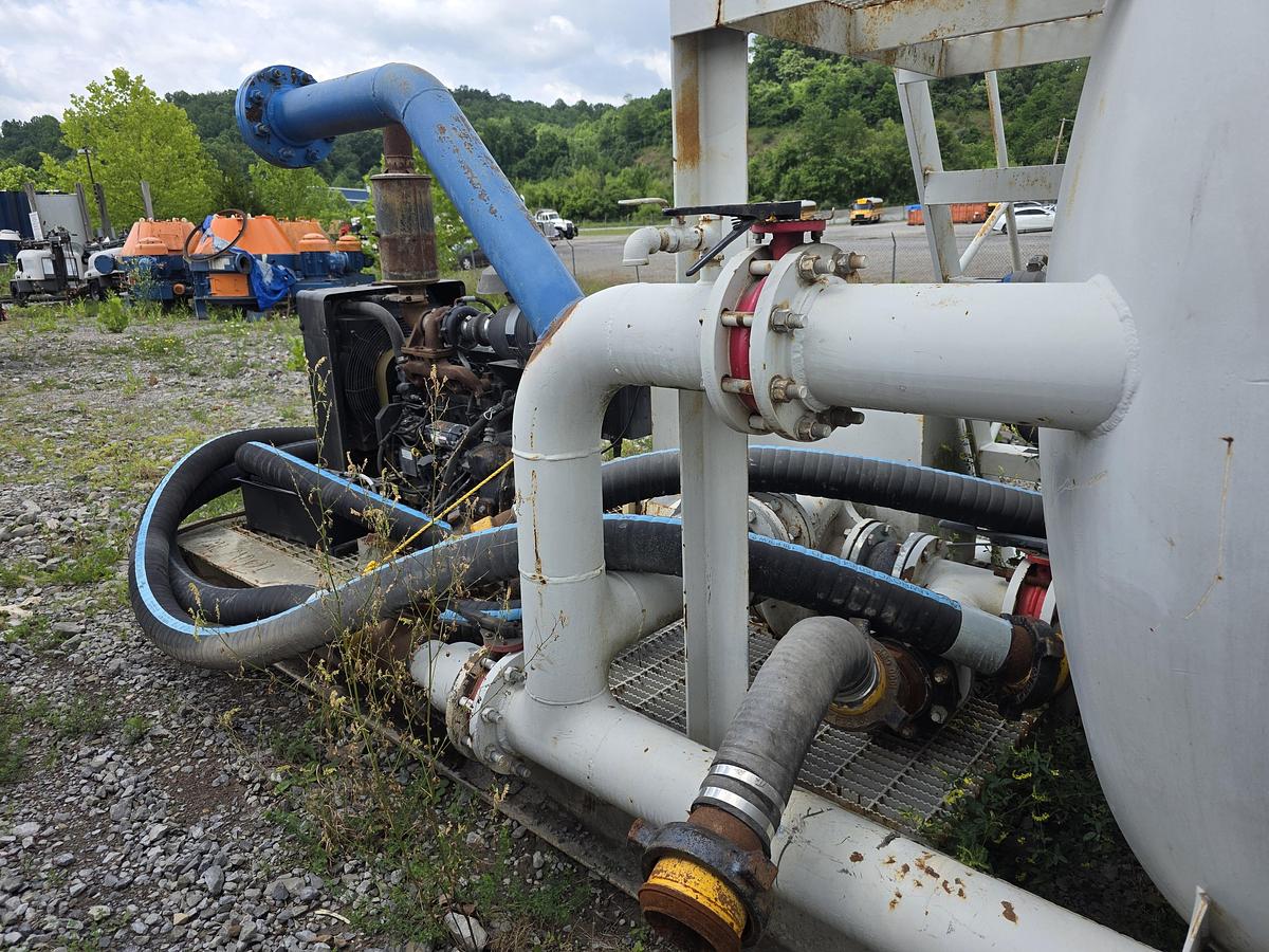 Used Baker Hughes 200 BBL Mix Plant