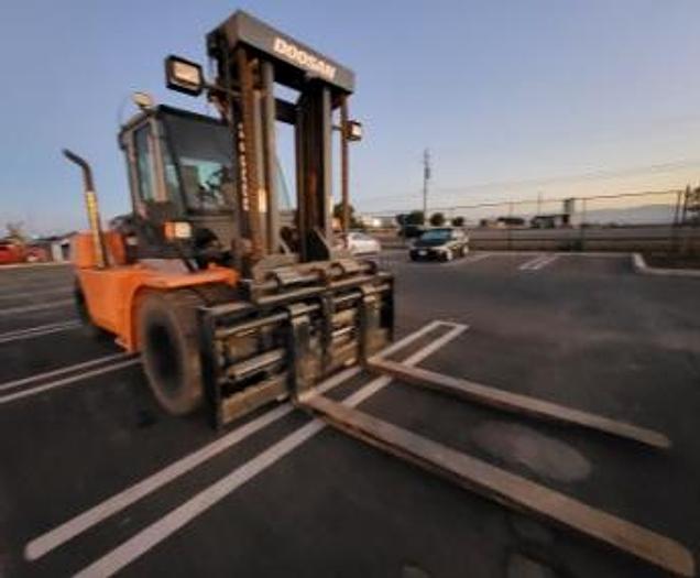 Used Doosan D160S-7 36,000 LBS forklift
