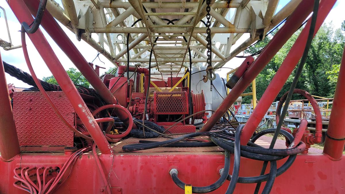 Used 2005 Lanco 750 Workover Rig