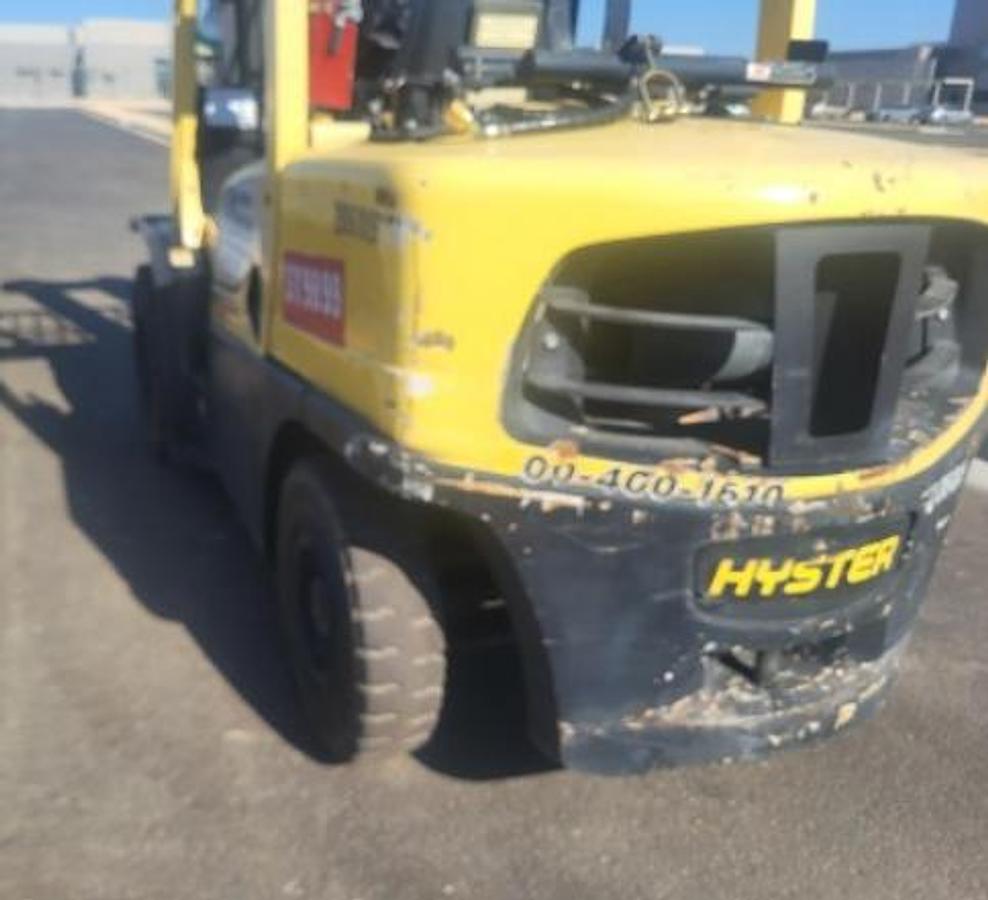 Used Hyster 9K warehouse forklift