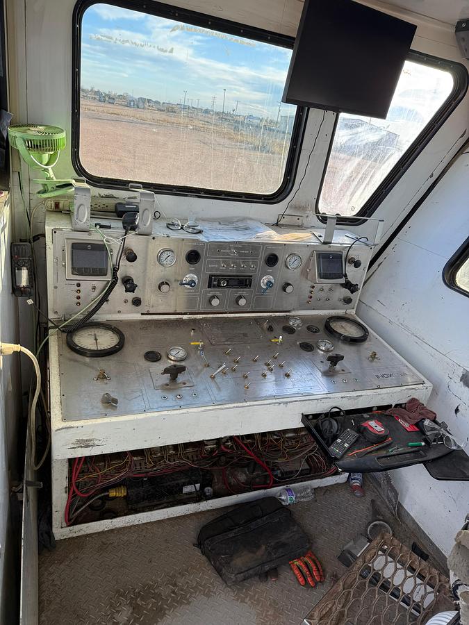 Used 2011 Cummins 1000 HP Double Pumper