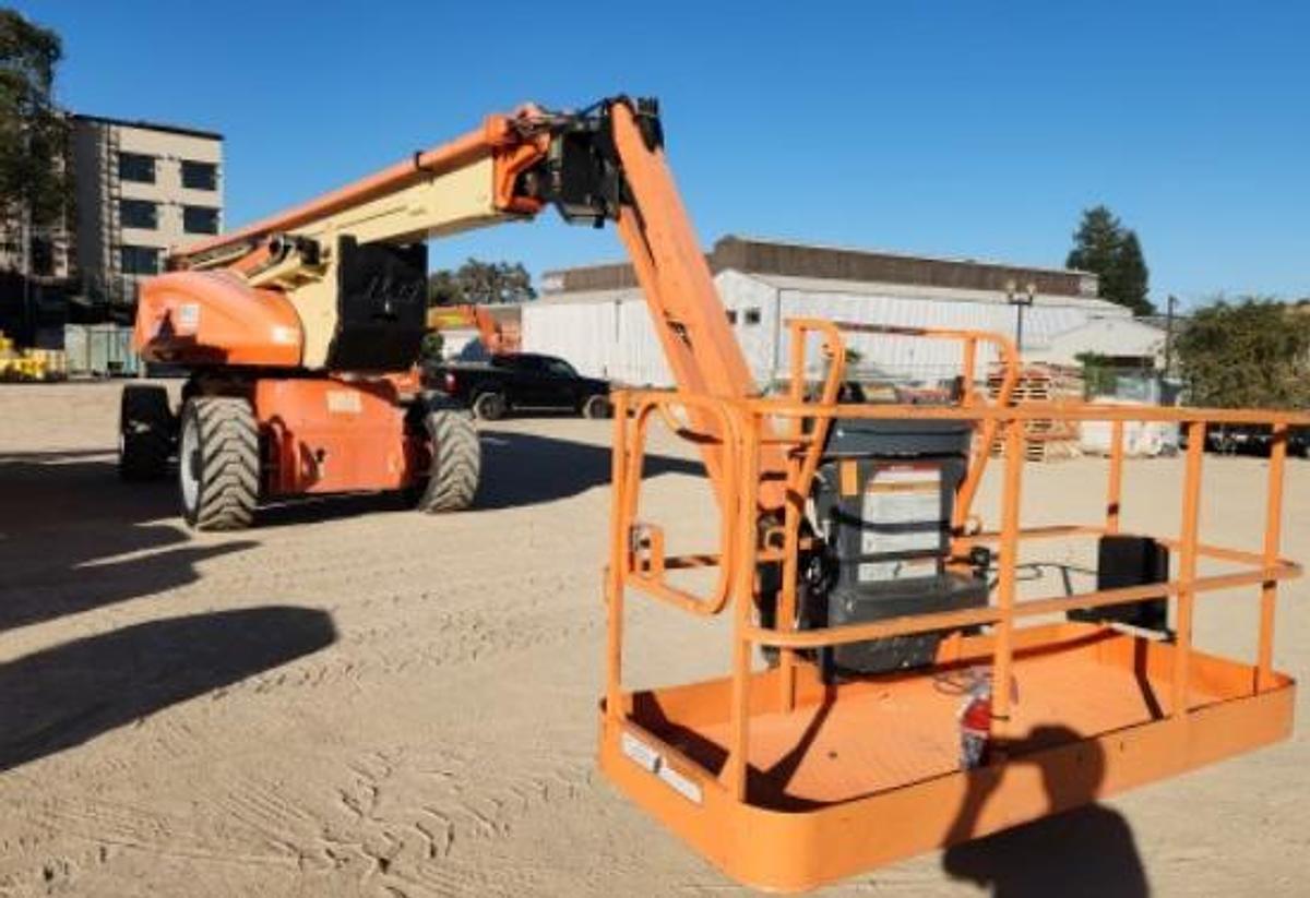 Used 2011 JLG 1250AJP 125' ARTICULATING BOOM 4WD