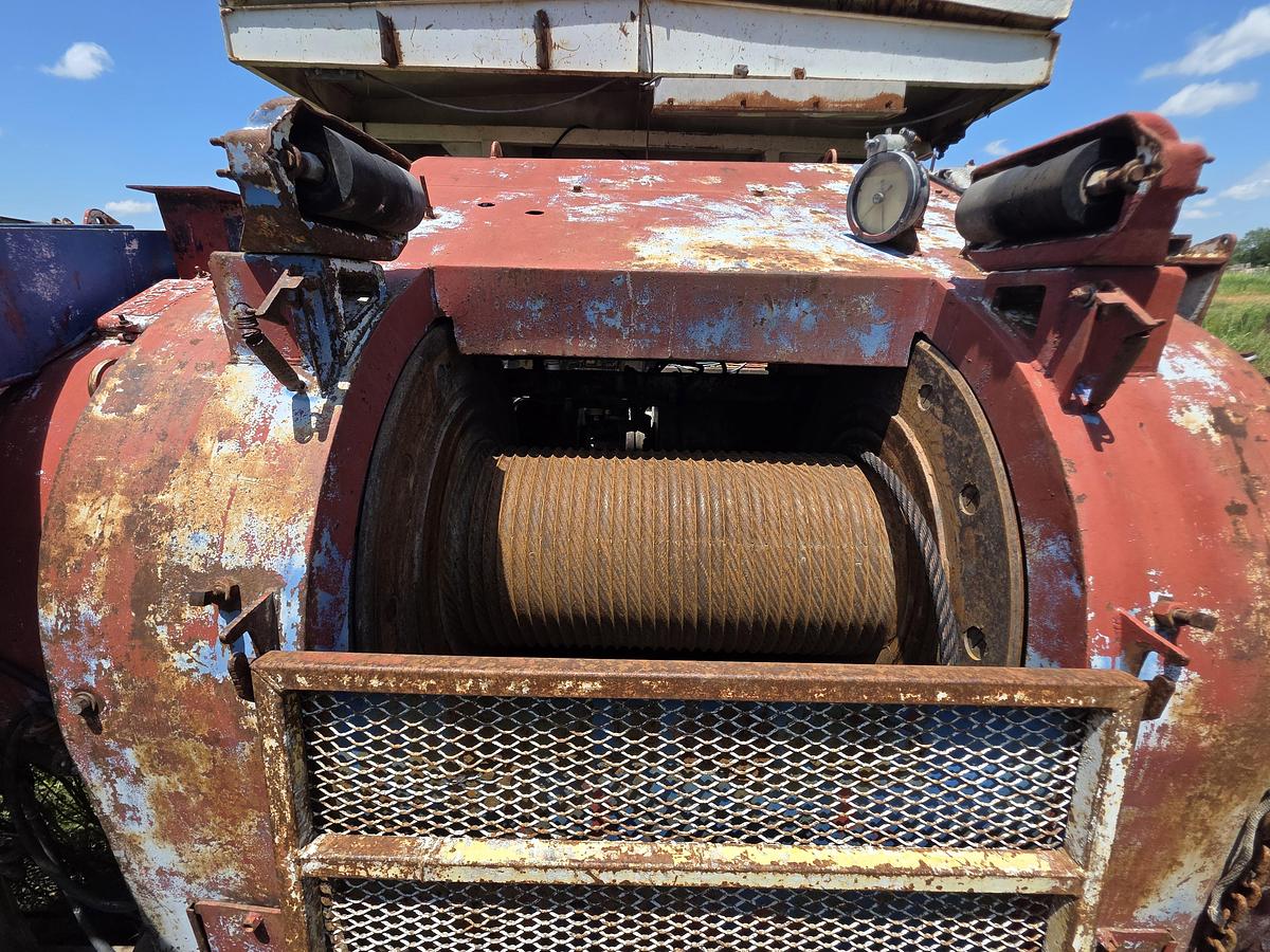 Used Skytop Brewster N-46 900 HP Drilling Rig