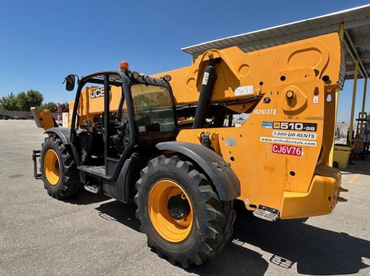 Used Reach lift 10,000 Lbs