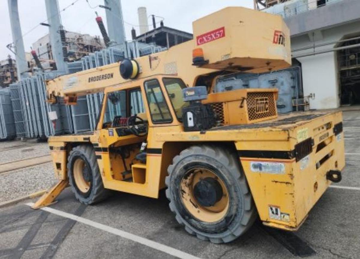 Used 2013 BRODERSON IC200-3H 15TON CRANE