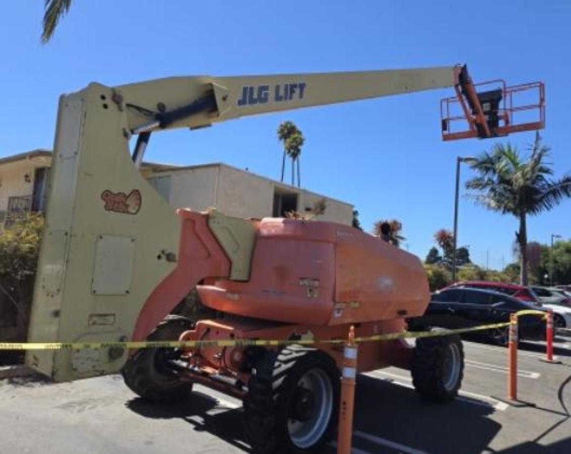 Used 2015 JLG 800AJ