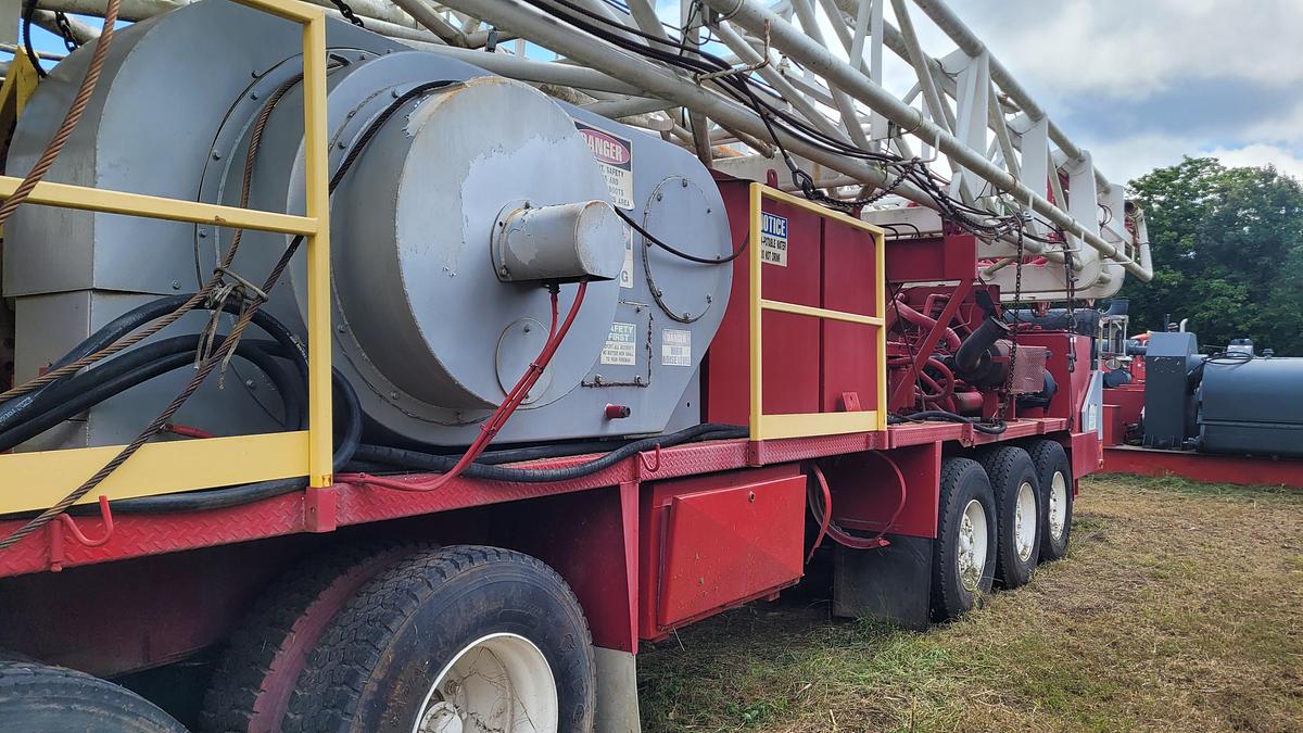 Used 2005 Lanco 750 Workover Rig