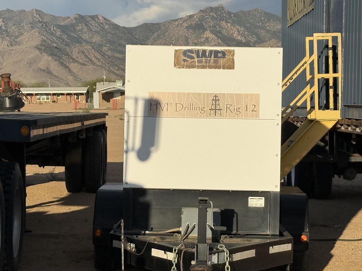 Used Hopper 102' X 260,000 #