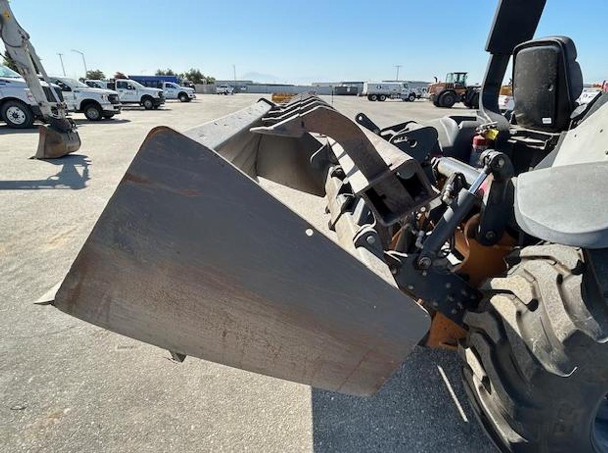 Used Case Skip Loader