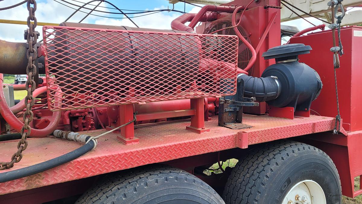 Used 2005 Lanco 750 Workover Rig