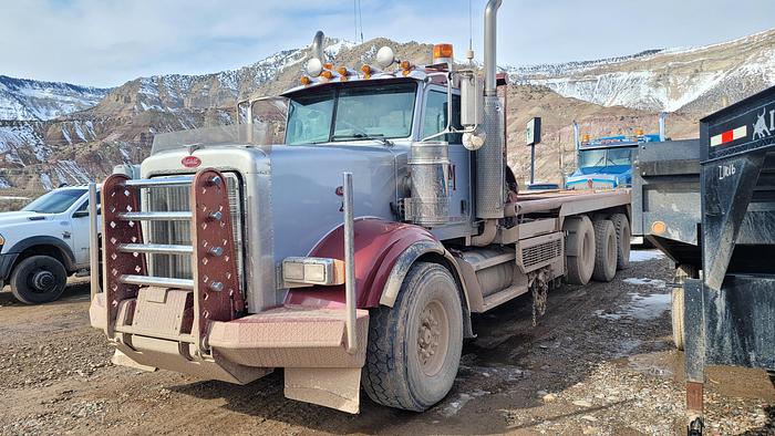 Used 2007 Peterbilt 375 Winch Truck