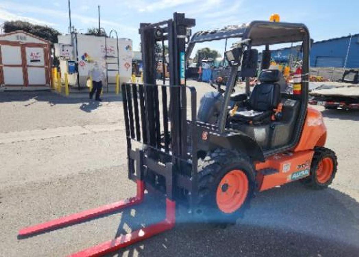 Used 2022 AUSA C150HX4 3,000Lbs forklift