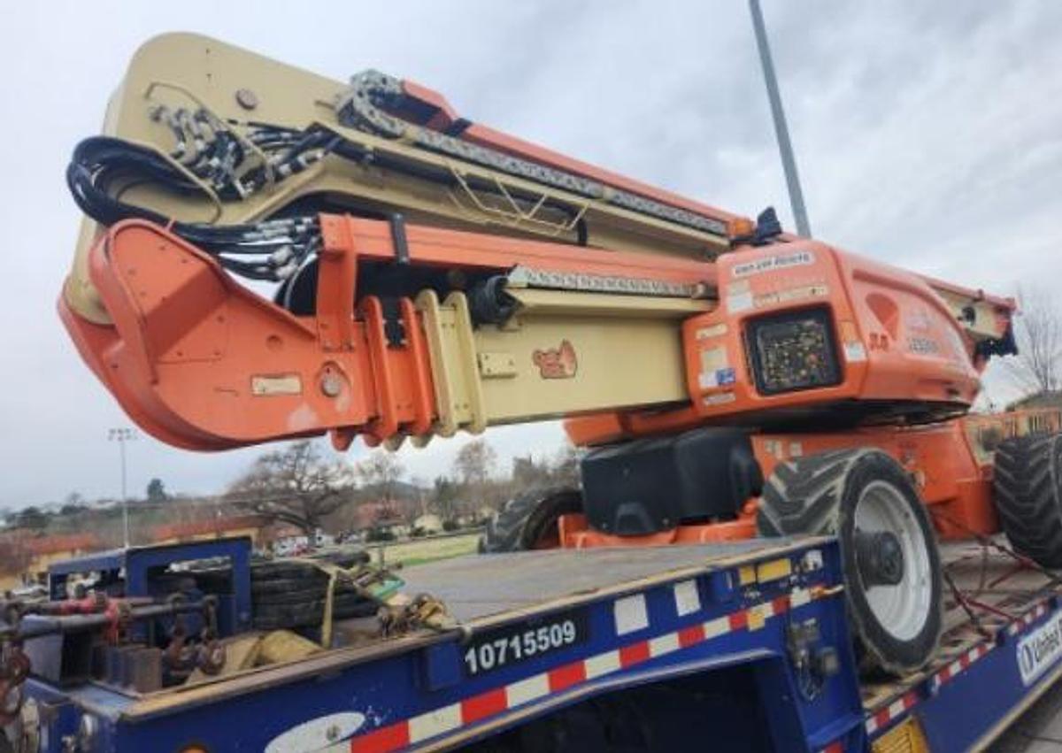 Used 2011 JLG 1250AJP 125' ARTICULATING BOOM 4WD