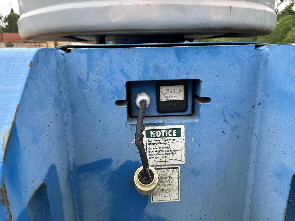 Used 2000 Genie Industries Z-30/20N