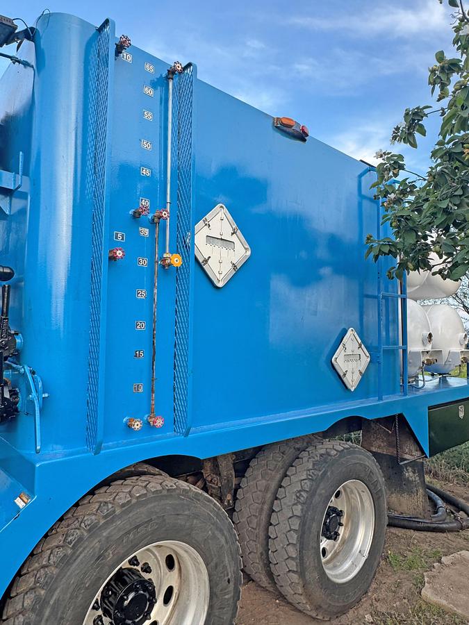 Used 2005 Chandler Hot Oiler Truck