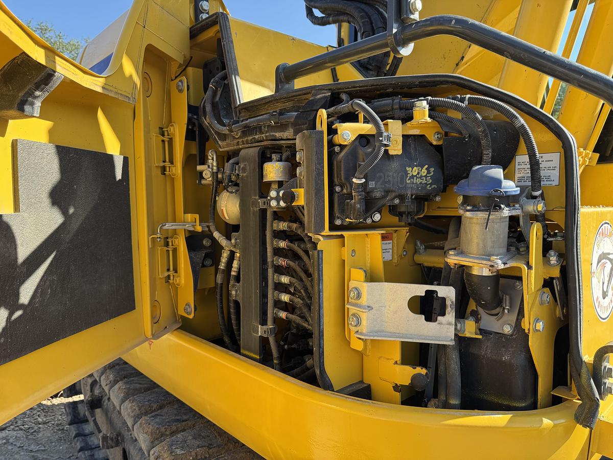 Used 2022 KOMATSU PC138-11