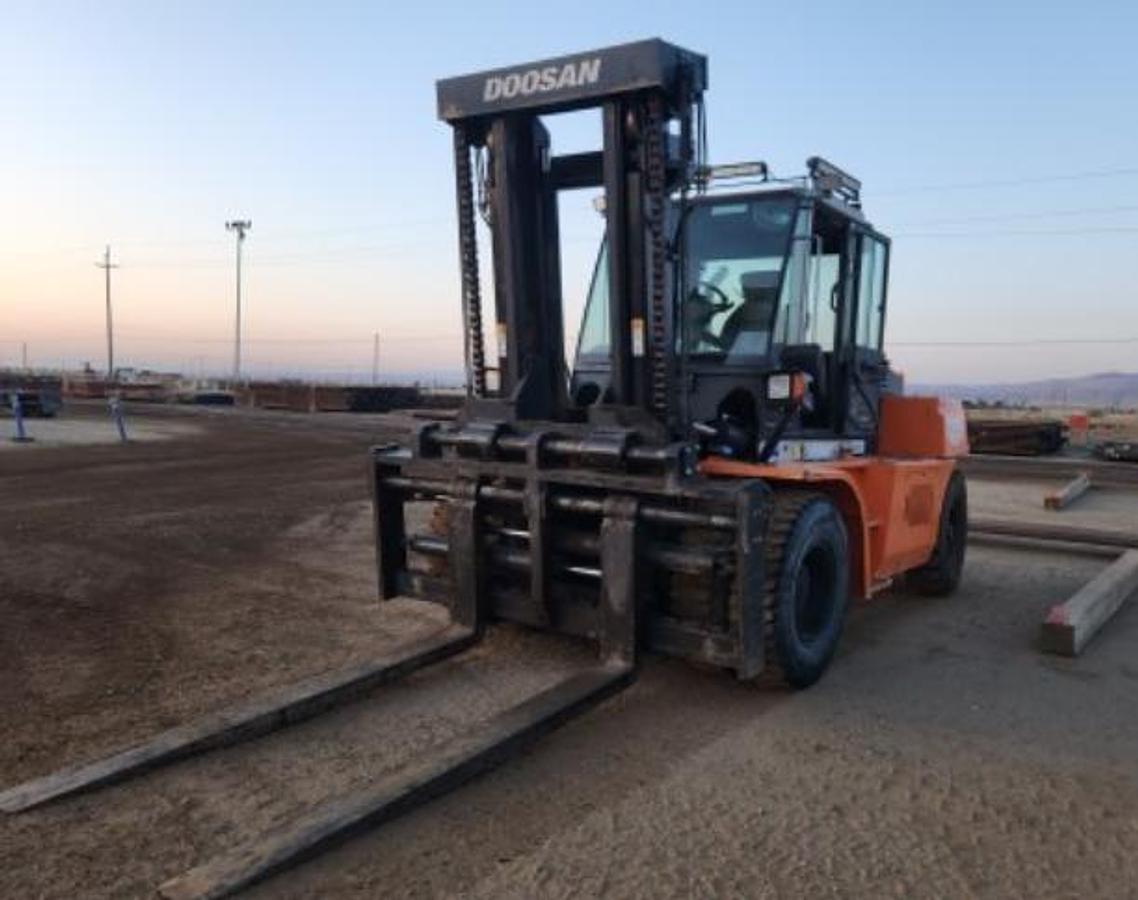Used 2021 Doosan D160S-7