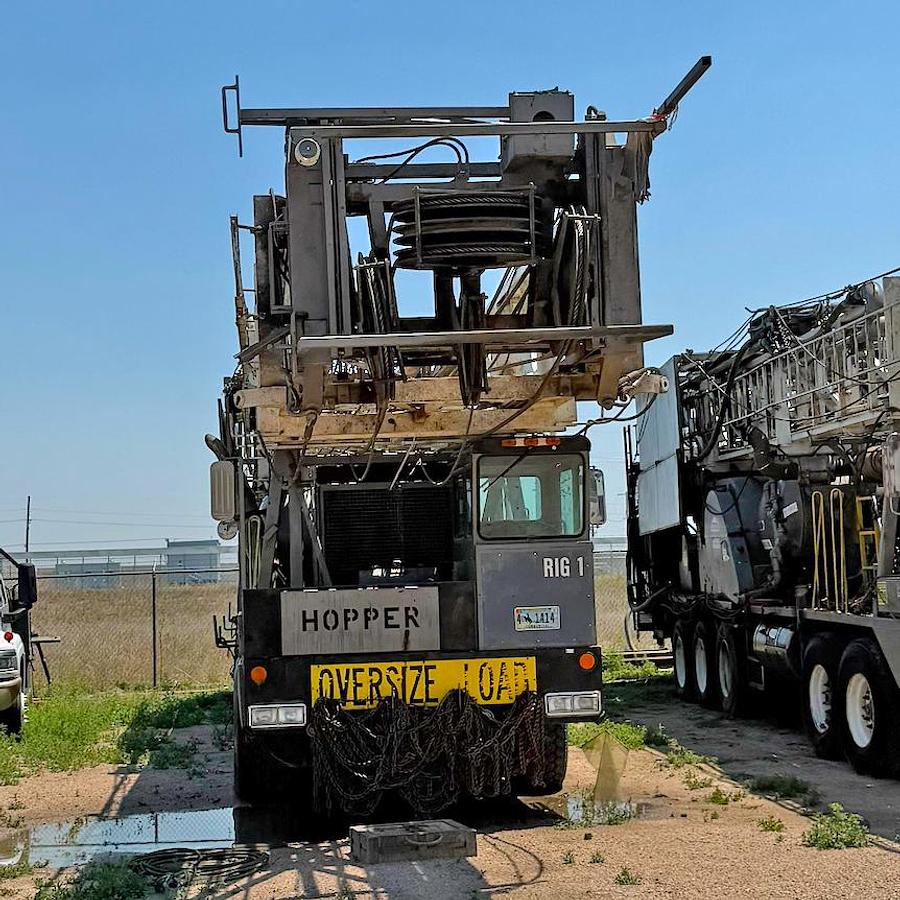 Used 2002 Watson Hopper GXHTA Workover Rig