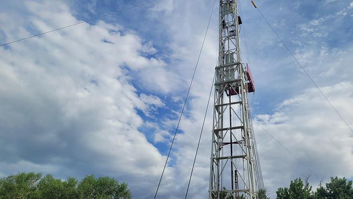 Used Franks 400 Workover Rig
