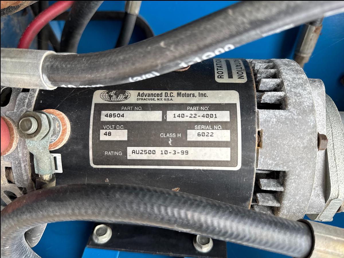 Used 2000 Genie Industries Z-30/20N