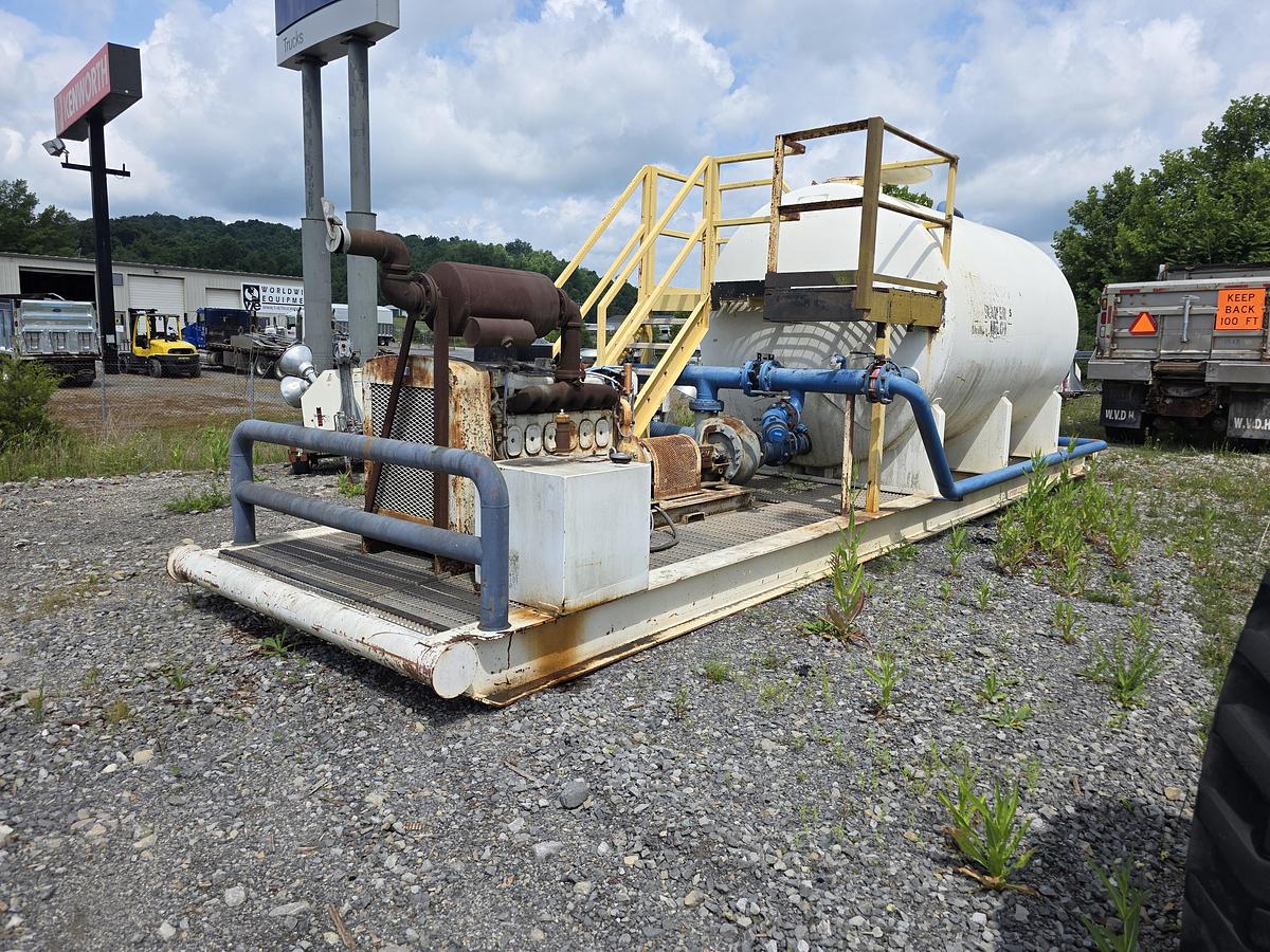 Used Baker Hughes 200 BBL Mix Plant