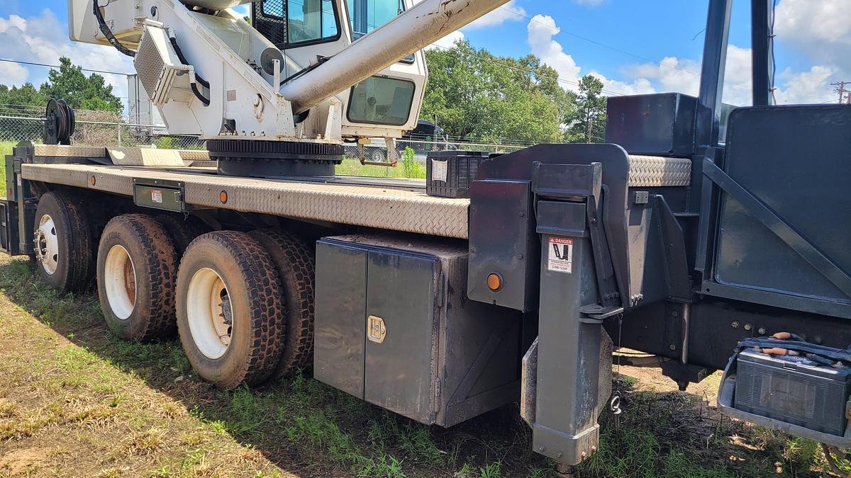 Used 2009 Manitex 50110 Boom Truck
