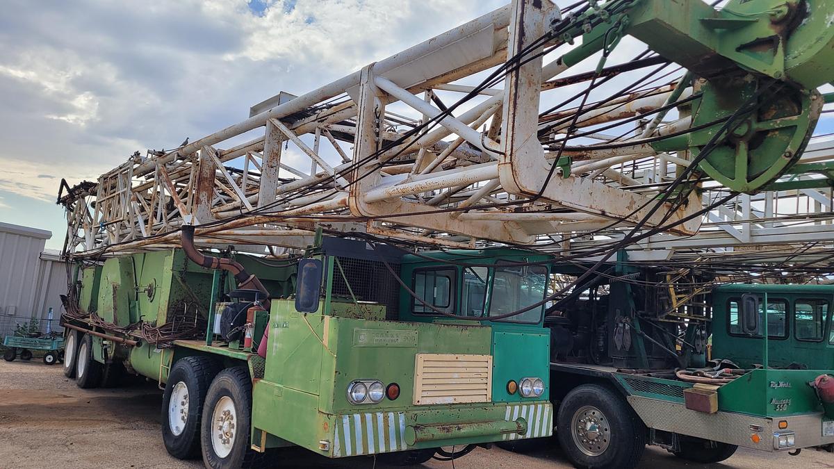 Used 1980 Franks 300 Workover Rig