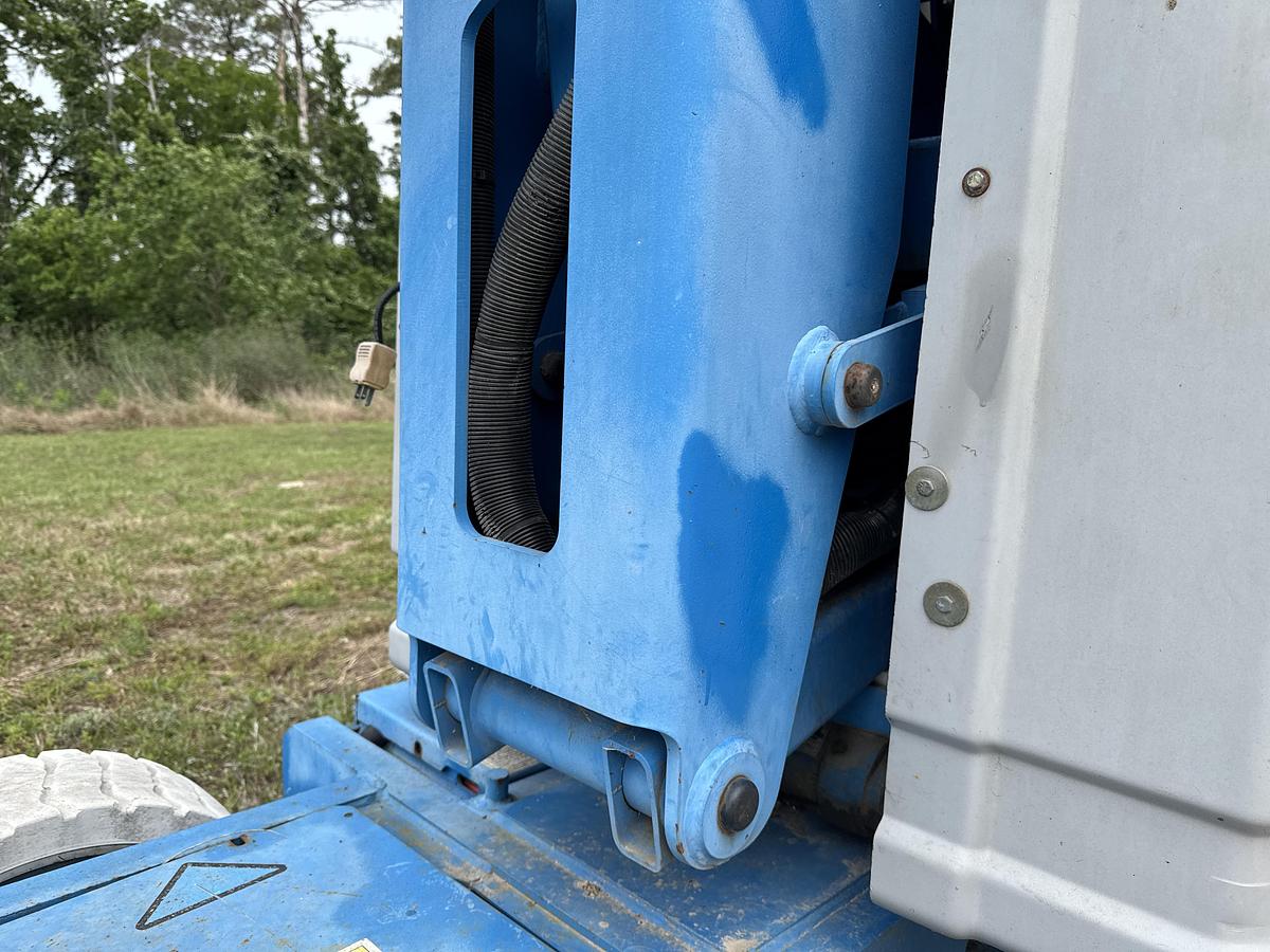 Used 2000 Genie Industries Z-30/20N