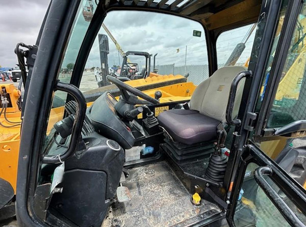 Used 2017 JCB 510-56 S