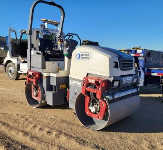 Used Smooth drum roller