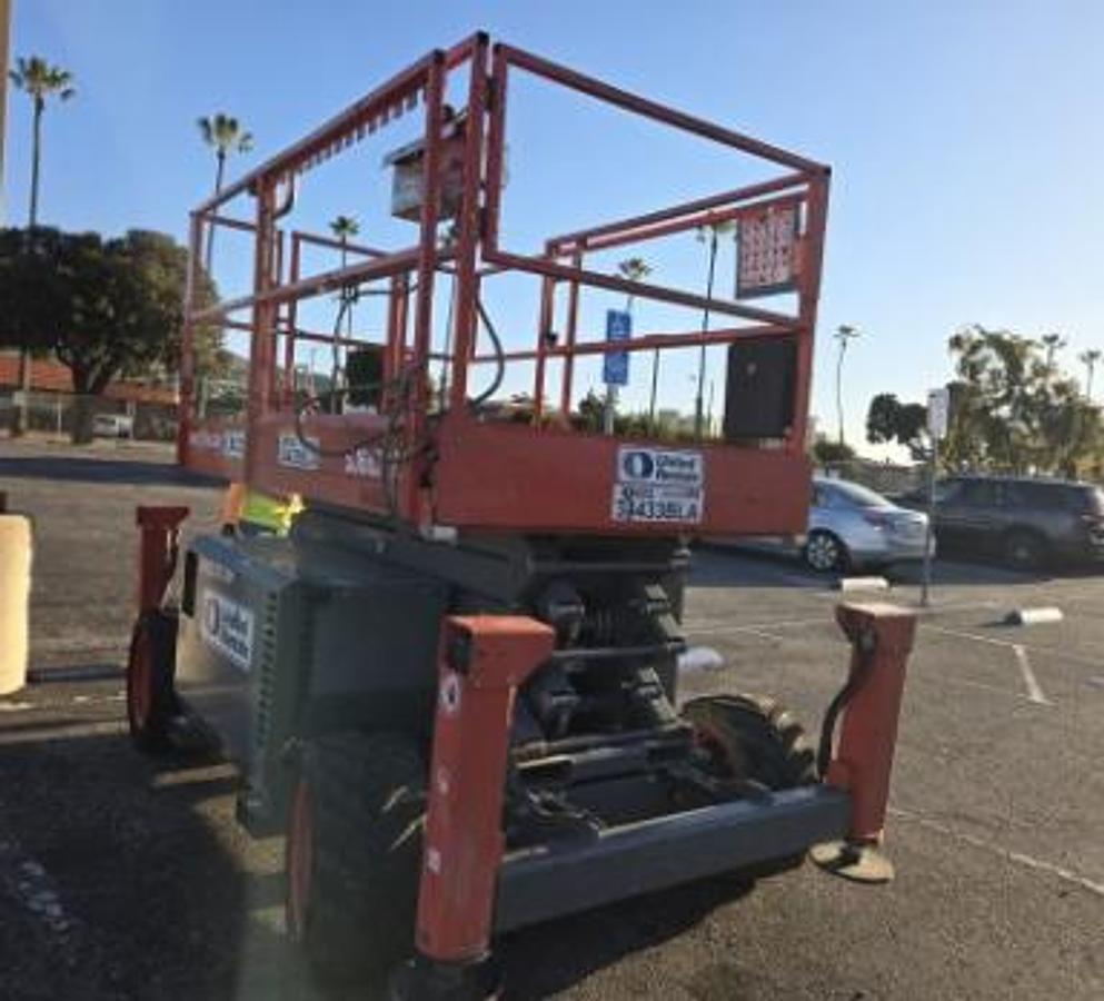 Used Skyjack 32'68" Rough Terrain Scissor Lift