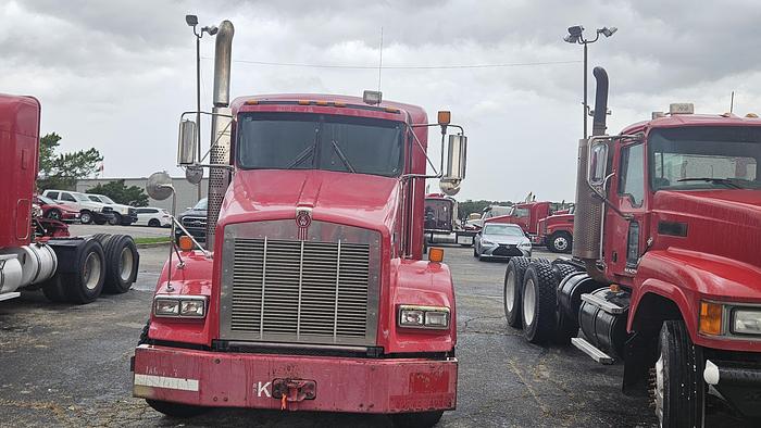 Used Kenworth T800