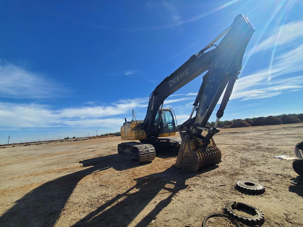 Used 2012 John Deere 210G LC Excavator