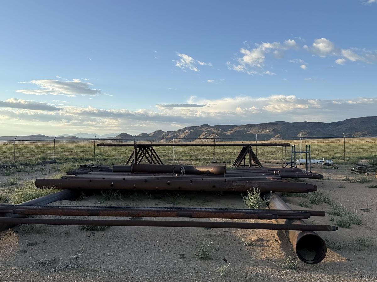 Used Hopper 102' X 260,000 #