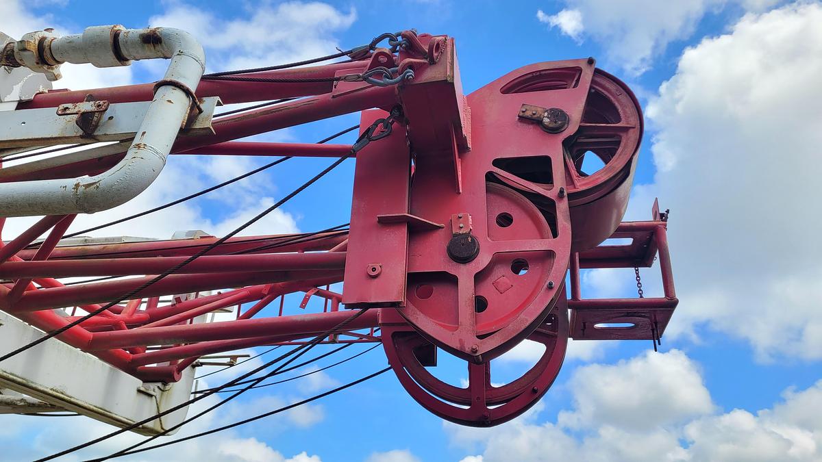 Used 2005 Lanco 750 Workover Rig