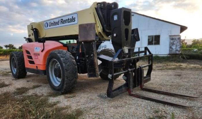 Used 2015 JLG 12k Reach Forklift G12-55A