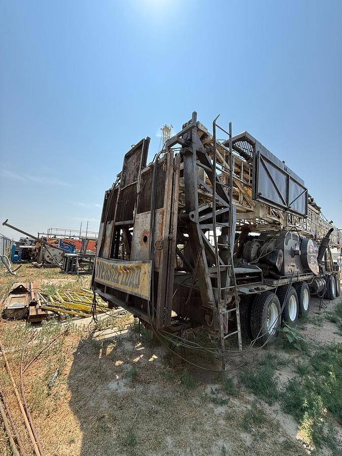 Used 2002 Watson Hopper GXHTA Workover Rig
