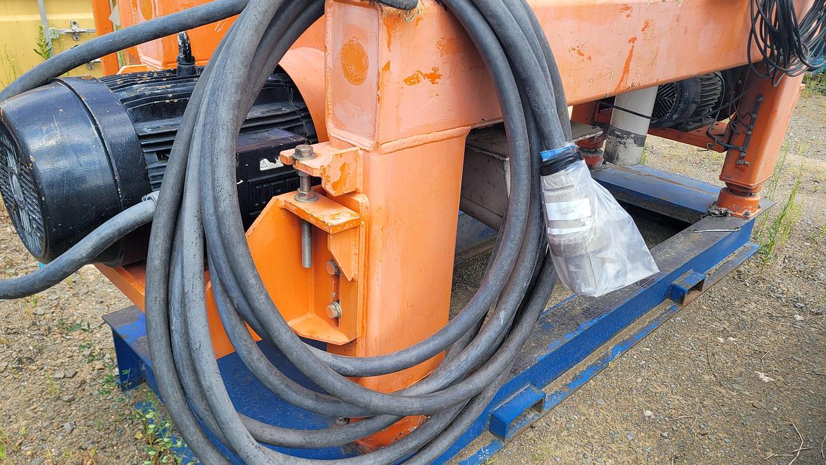 Used 2011 MI SWACO CD 518 HV Centrifuge