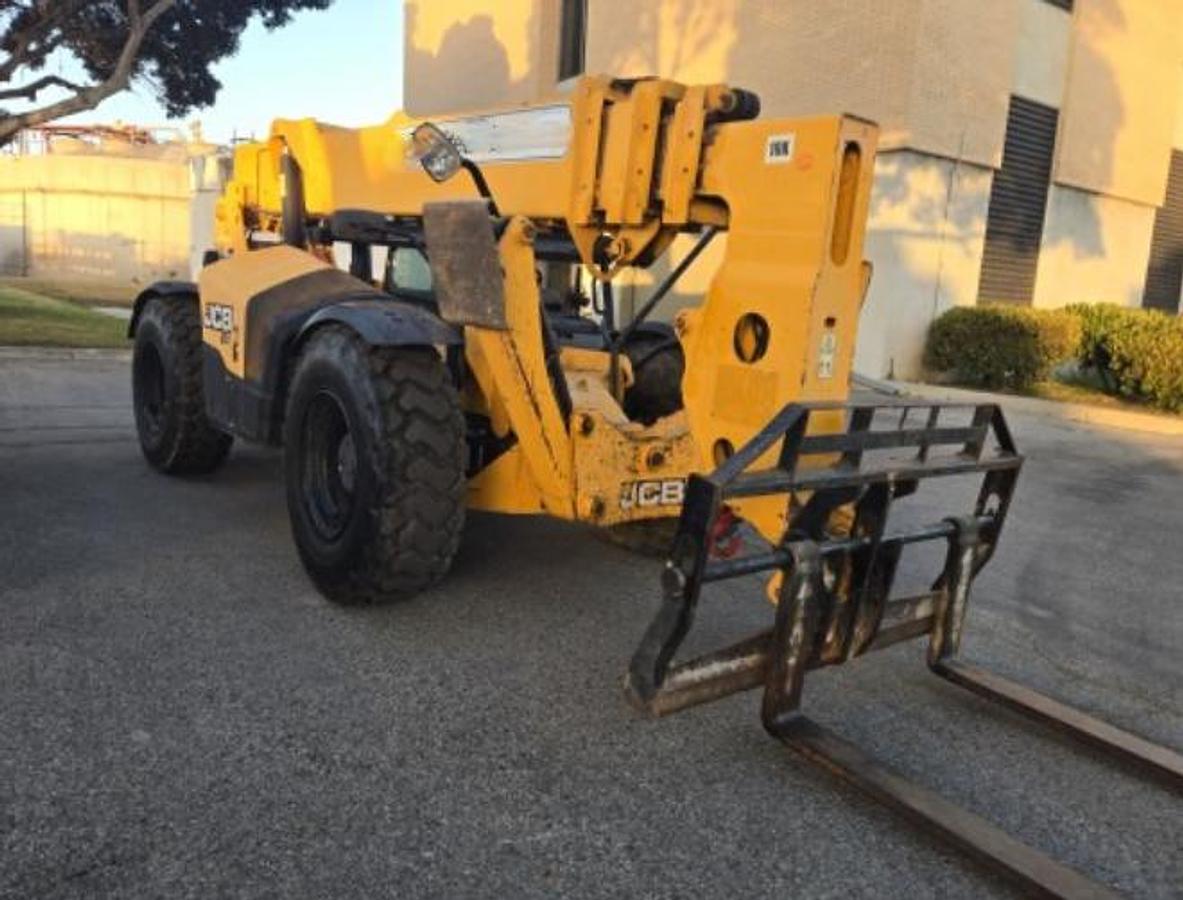 Used 2017 JCB 510-56 S